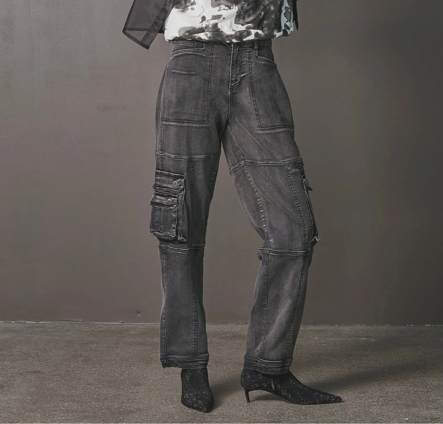 8120 Venia Cargo Denim Trouser