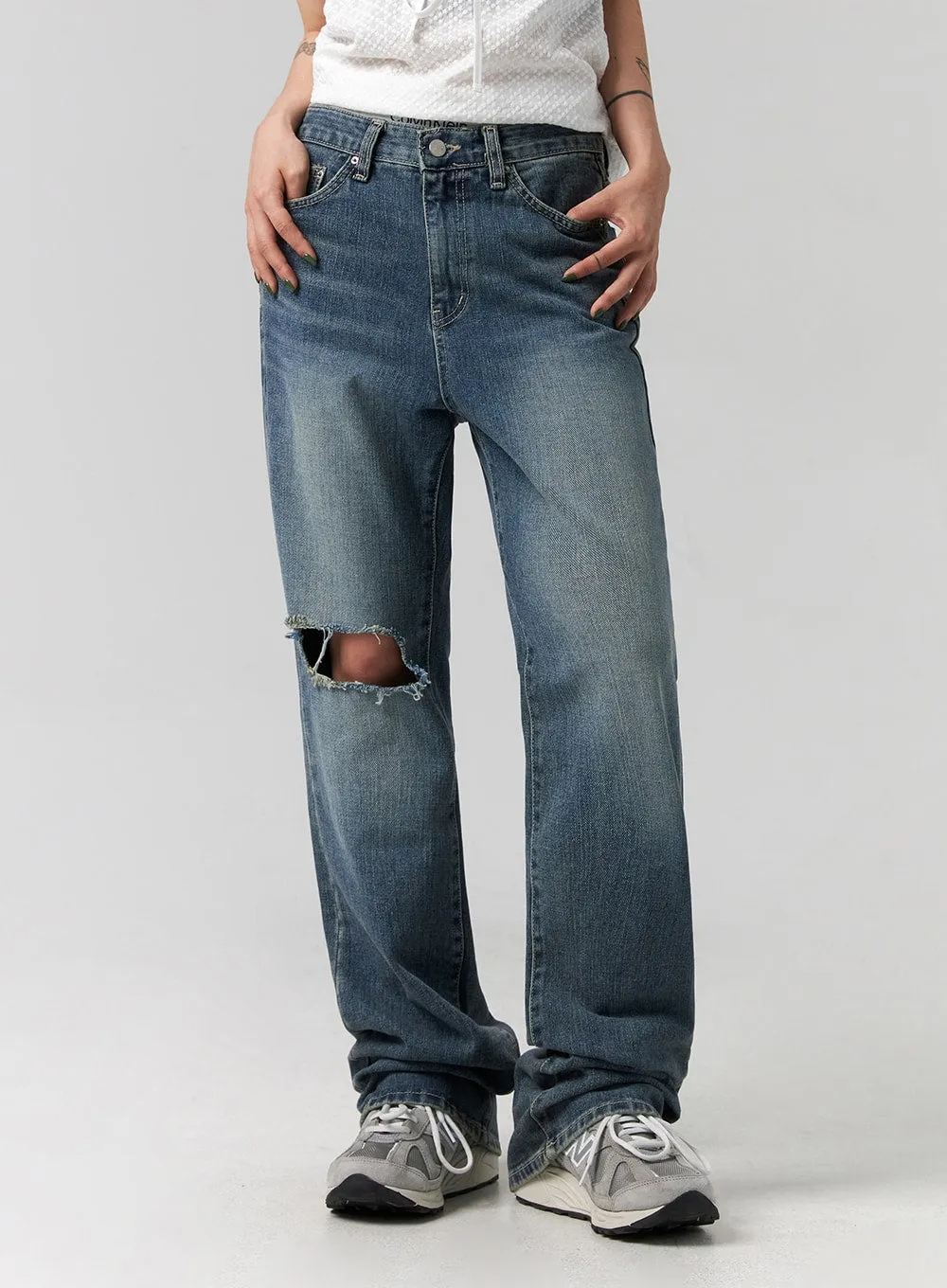 Distressed Washed Wide Leg Jeans CG316