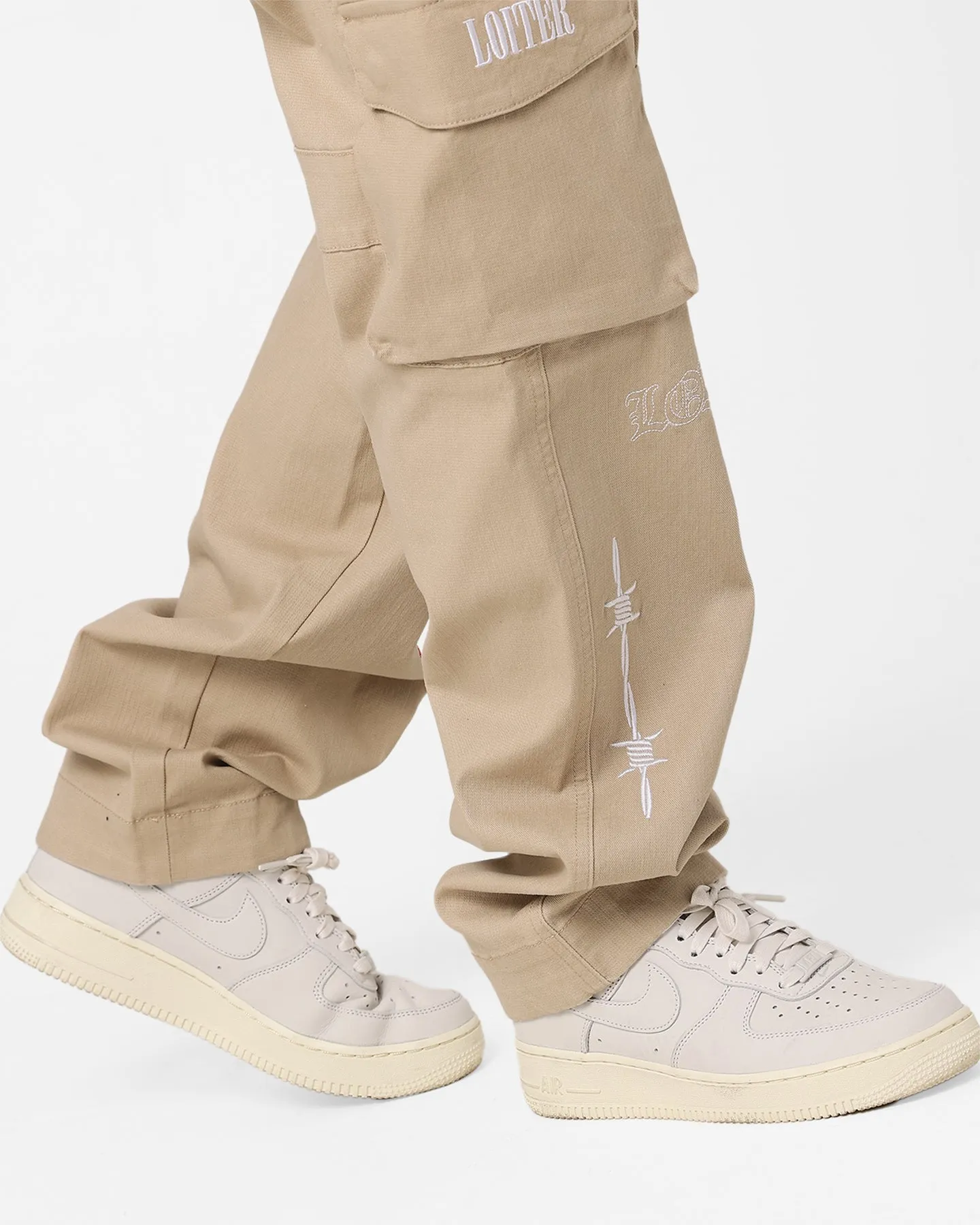 Loiter Sketch Cargo Pants Off White