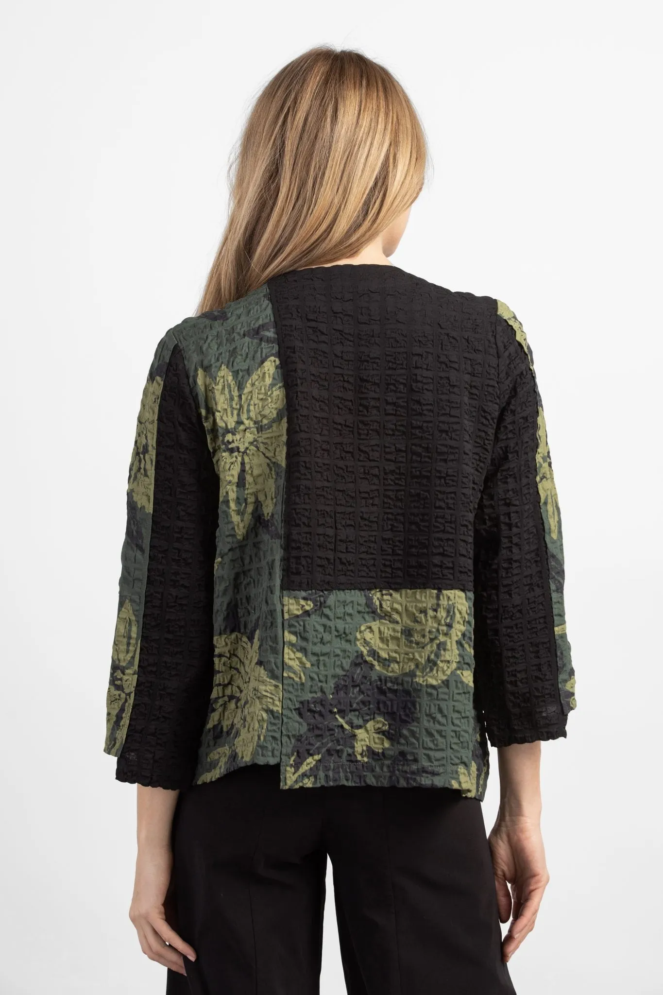 Pucker Floral Seam Pullover