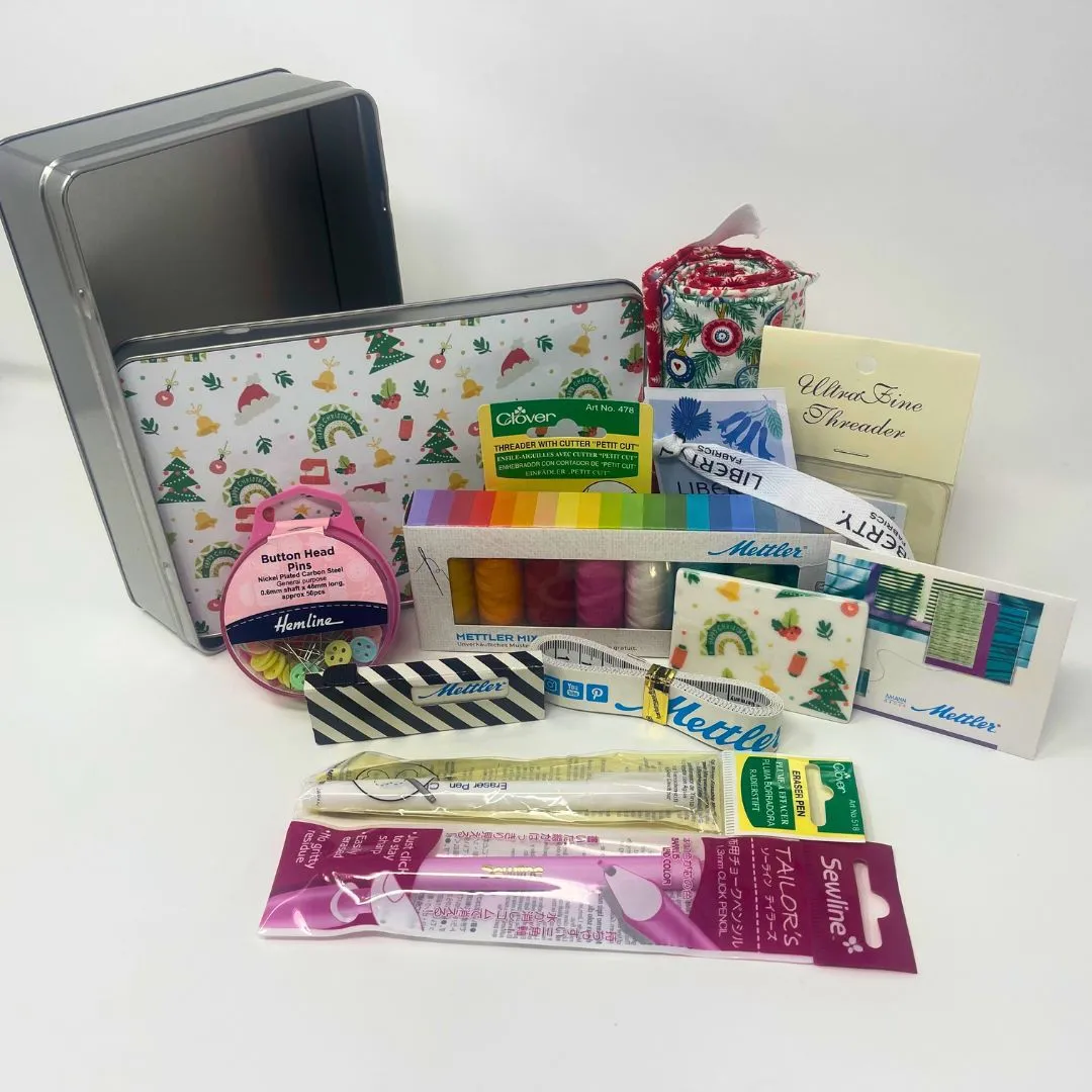 Quilter’s Christmas Tin: Liberty Fabrics & Notions Gift Set